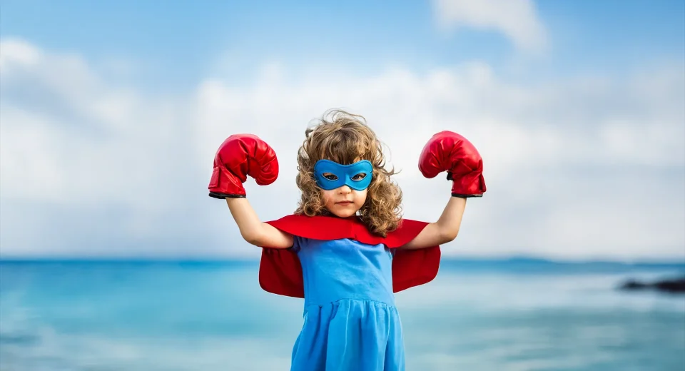 HERKES KENDİ DÜNYASININ HAKLI KAHRAMANIDIR