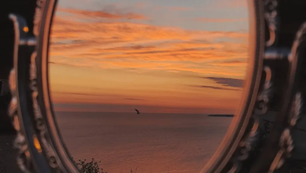 Empatinin Katmanları: Hissetmekten Anlamaya