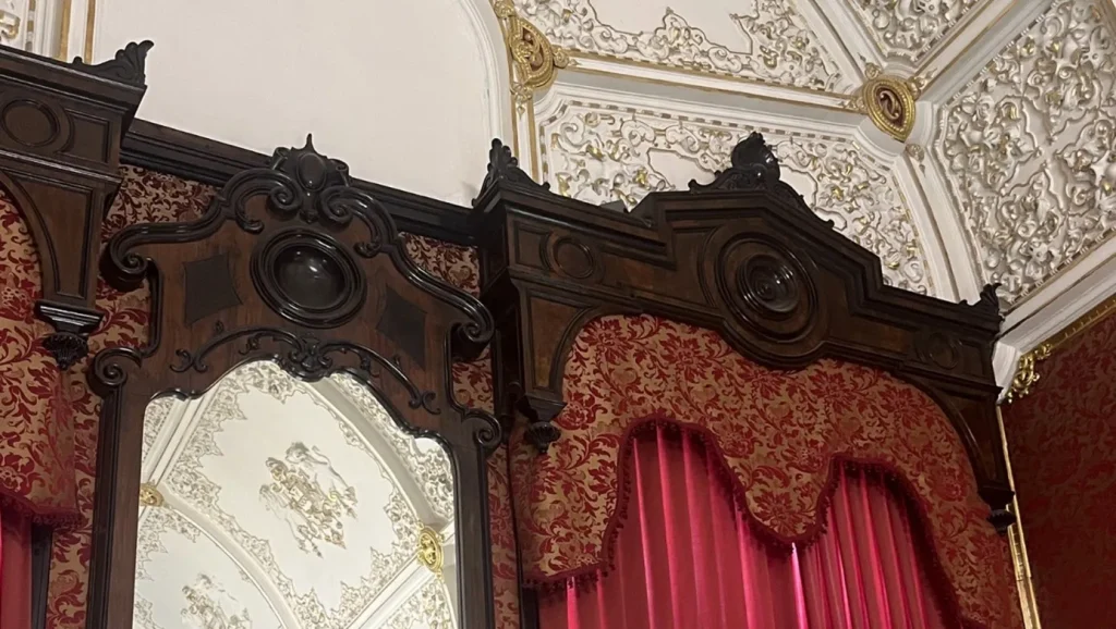 OSMANLI’DA ROKOKO VE BUGÜNE YANSIMALARI