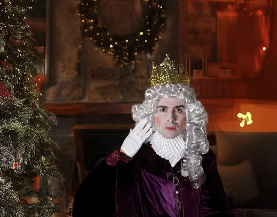 AÇILIN, HER MASANIN EĞİTMENİ GELDİ