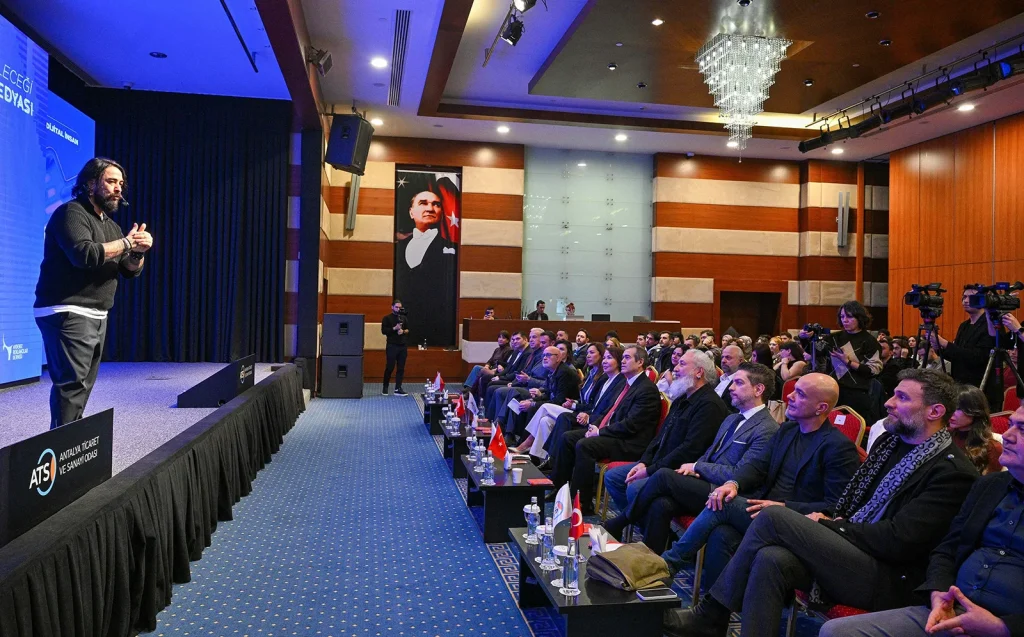 IV. Geleceğin Şafağı: Dijital Bilgelik mi, Nöral İnkıraz mı?