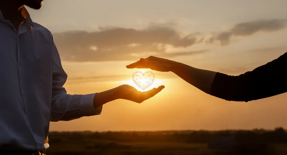 İLİŞKİLERDE BAĞLANMA: AŞKI HANGİ YAŞIMIZLA YAŞIYORUZ?