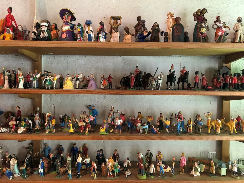 Tüm klinik psikologlar ya da pedagoglar, Kum Oyunu Terapisi uygulayıcısı olabilir mi? Bu yöntemi kullanmak isteyen terapistlere ne önerirsiniz?