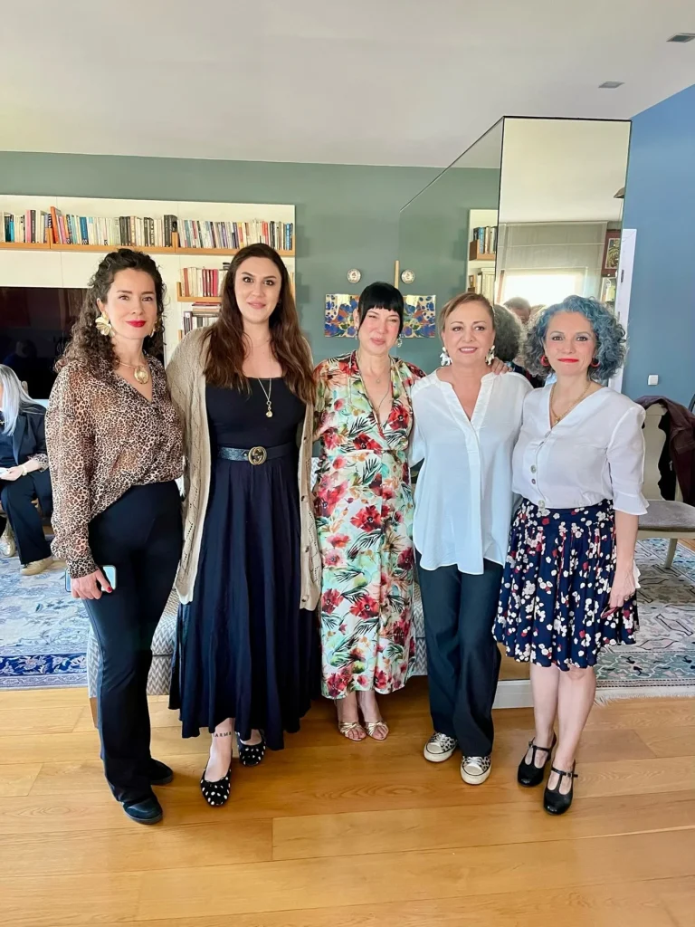 SOLDAN SAĞA: AYFER DÖNMEZ, ASLI YİRSUTİMUR, ÖZLEM SARAÇ ÖZCAN, ŞENAY TANRIVERMİŞ, BENSU ORHUNÖZ