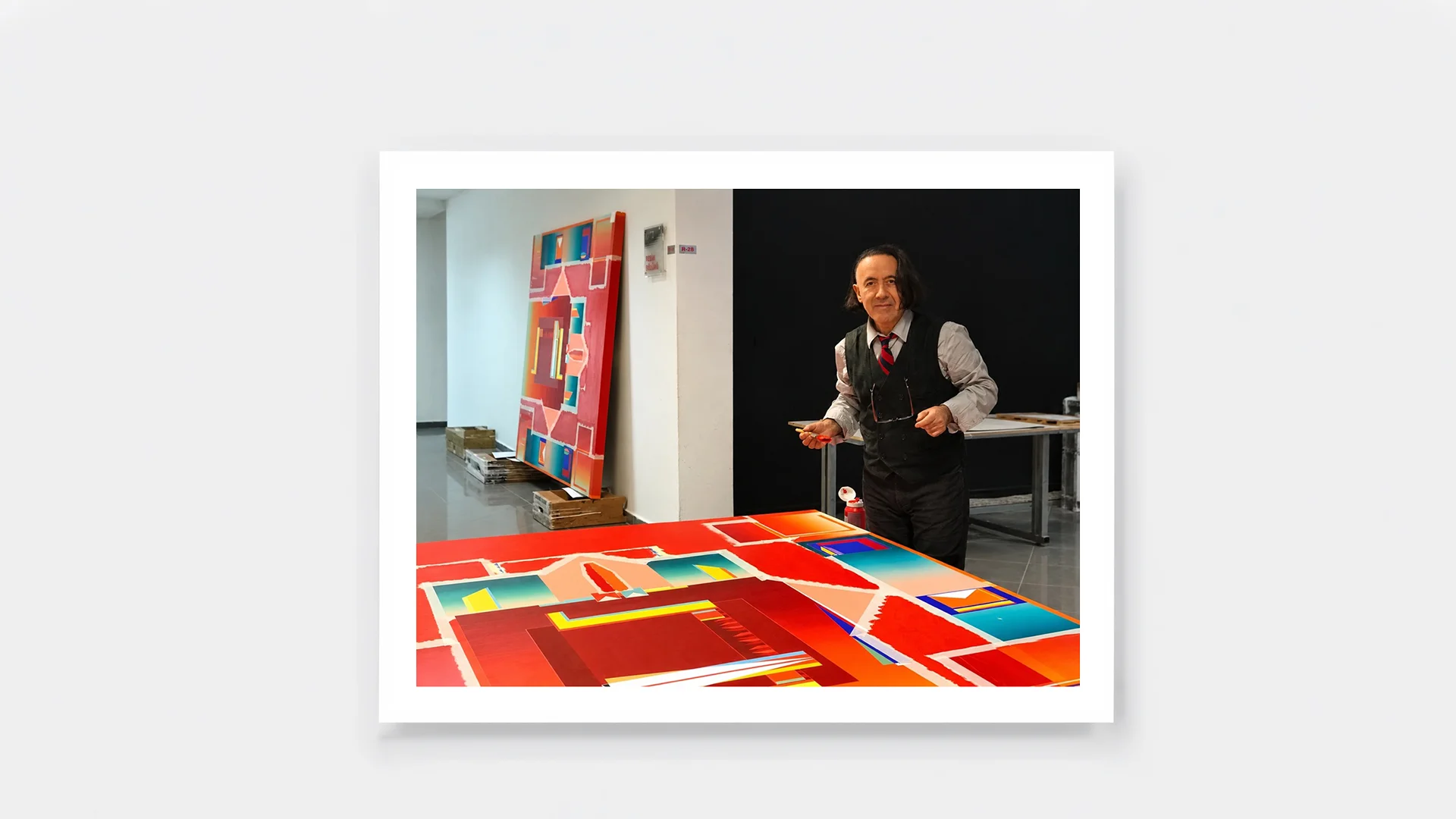 İsmail Ateş’ten Kandinsky Hattı: Tinsellikten Geometriye Yeni Bir Üslup Denemesi