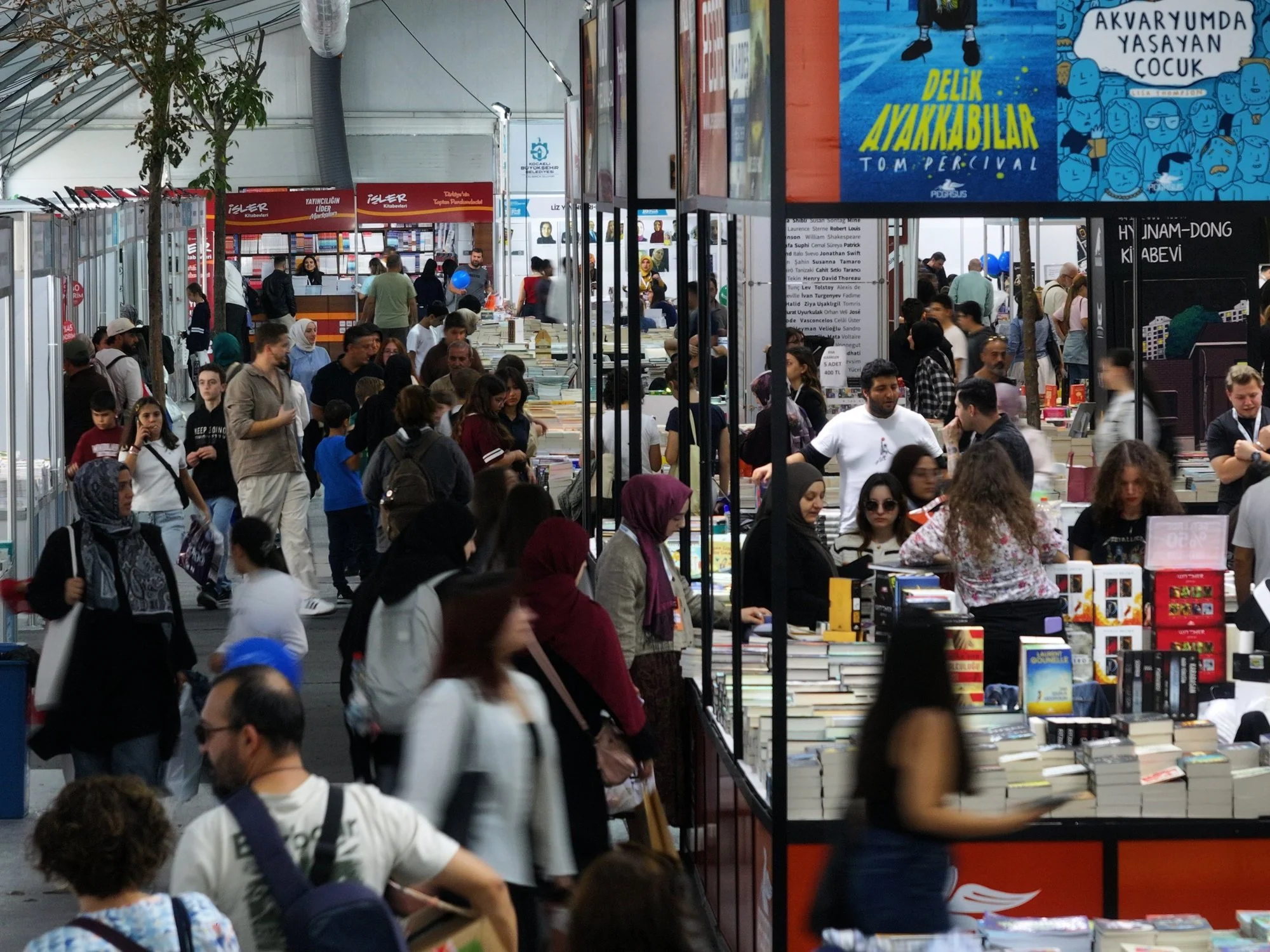 Bir Kilit Soru: Kitap Bir İnsanı İyileştirir mi?